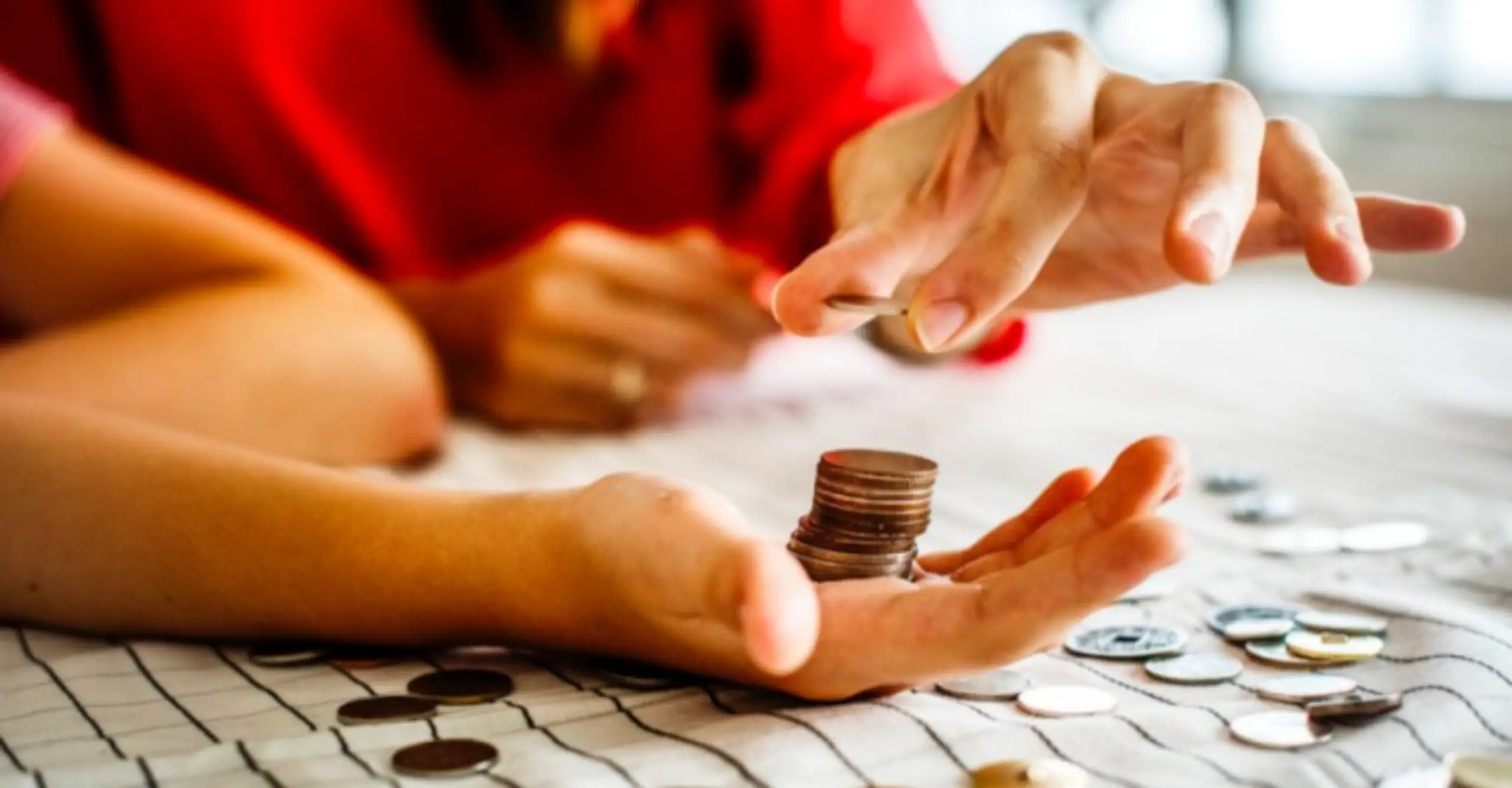 Stay-At-Home Mom Shares Must-Know Hack For Managing Household Income