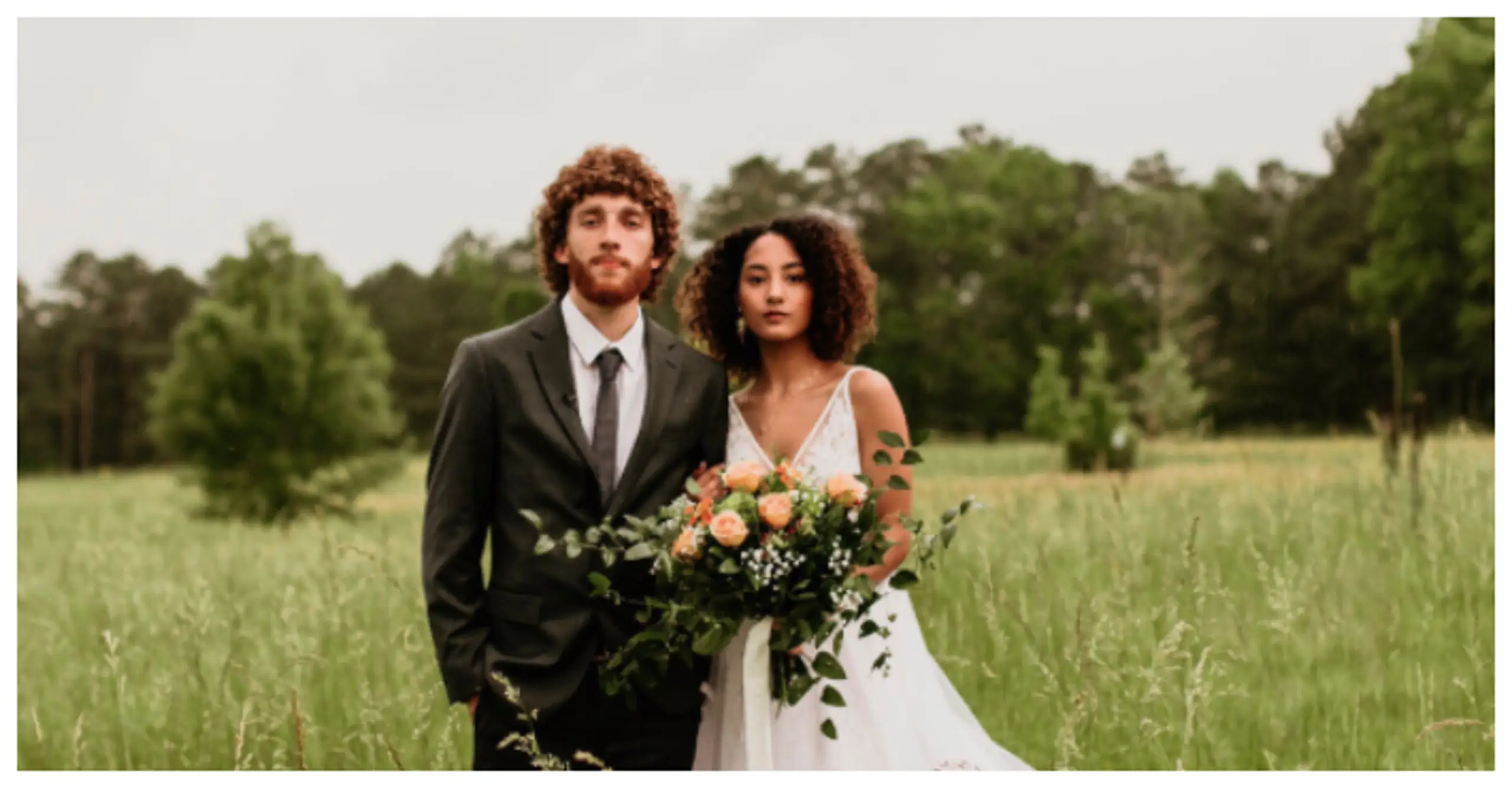 People who married their high school sweethearts are sharing side-by-sides from their prom and wedding