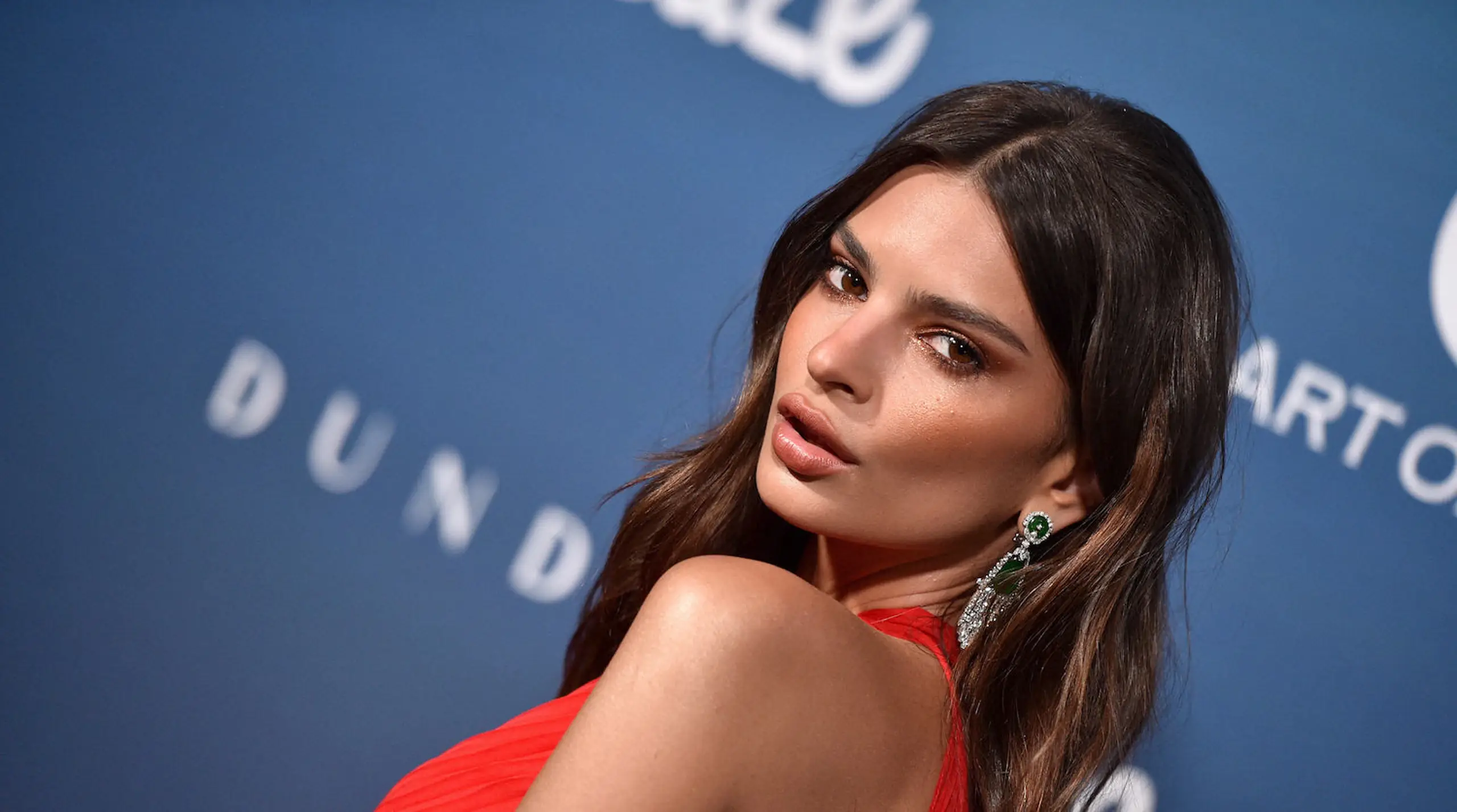 9 celebrities who kicked off after their pictures were dramatically photoshopped